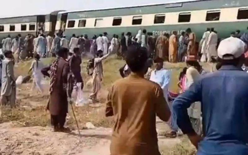 Jaffar Express Blast: पाकिस्तान की जाफर एक्सप्रेस में IED ब्लास्ट, बलूच आर्मी ने ली जिम्मेदारी