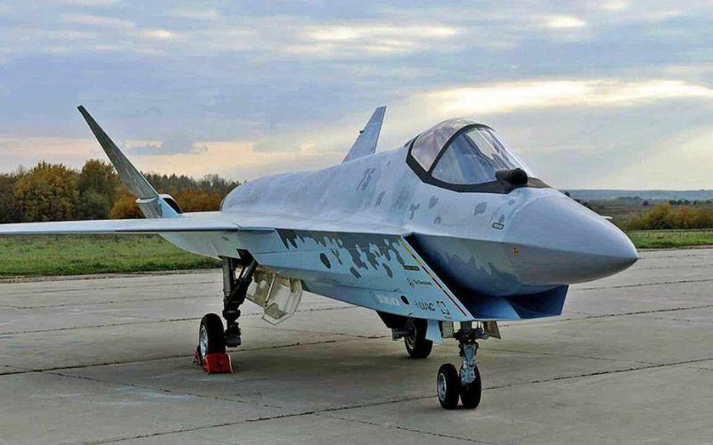 Su-75 Checkmate Fighter Jet: रूस का Su-75 चेकमेट फाइटर जेट, जानें क्या है इसकी खासियत